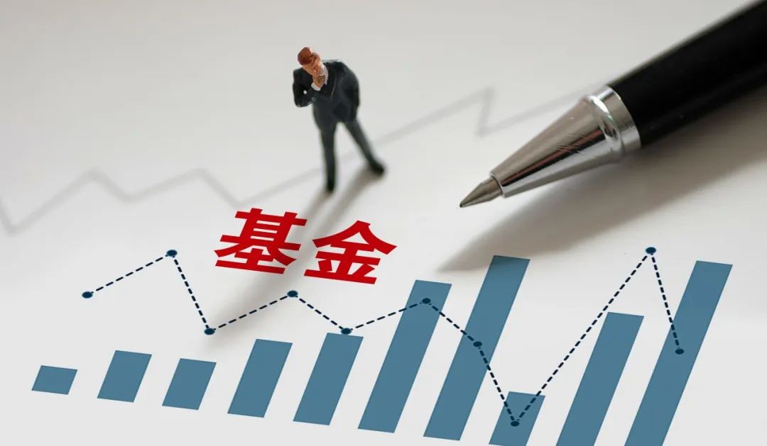 债基市场现年内首度缩水，8月份规模环比下降6.47%