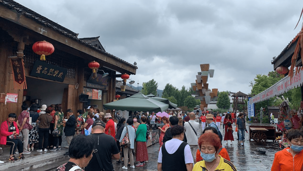多地景区抛出免票政策 节后旅游市场呈现“淡季不淡”