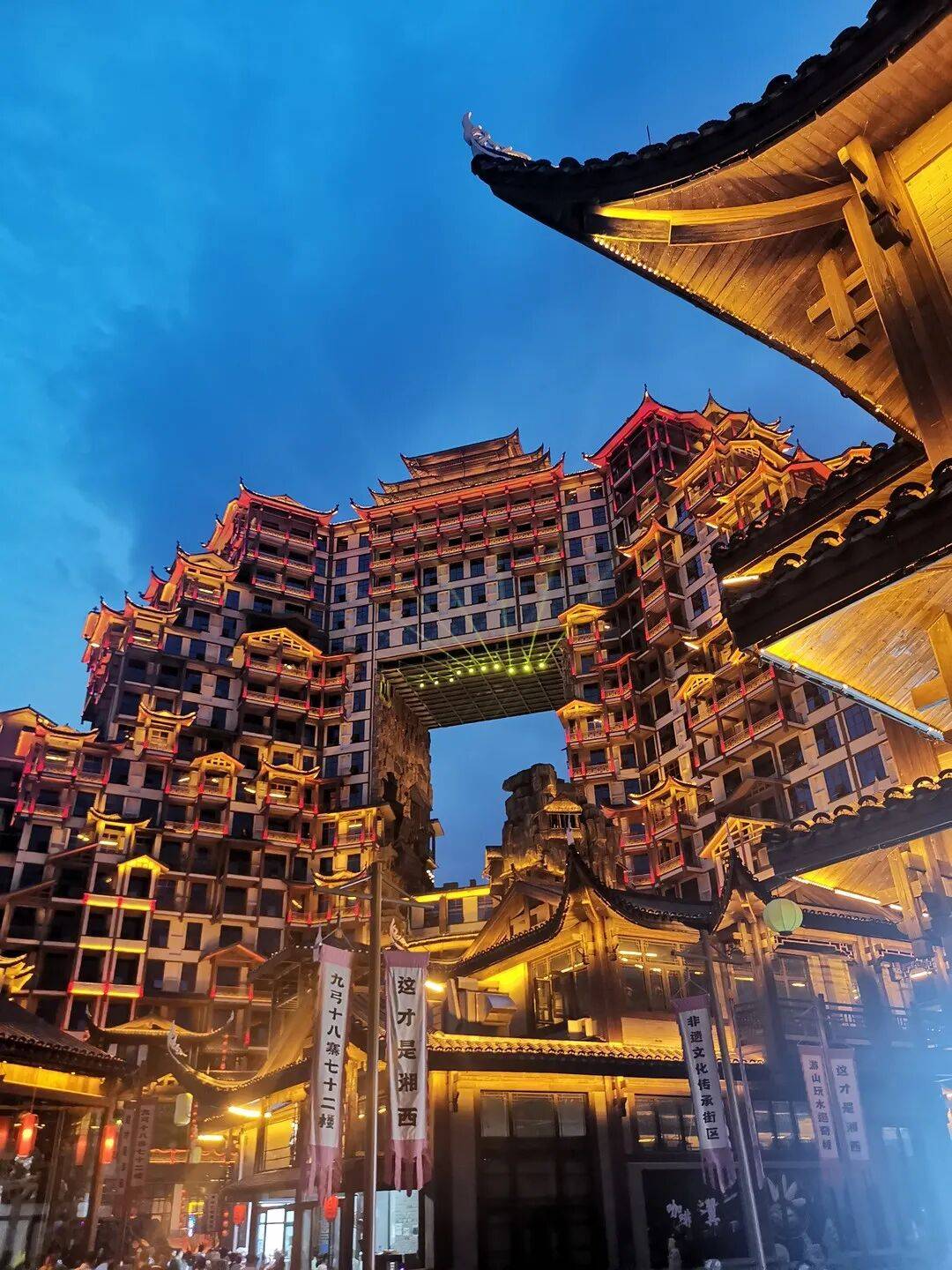 多地景区抛出免票政策 节后旅游市场呈现“淡季不淡”