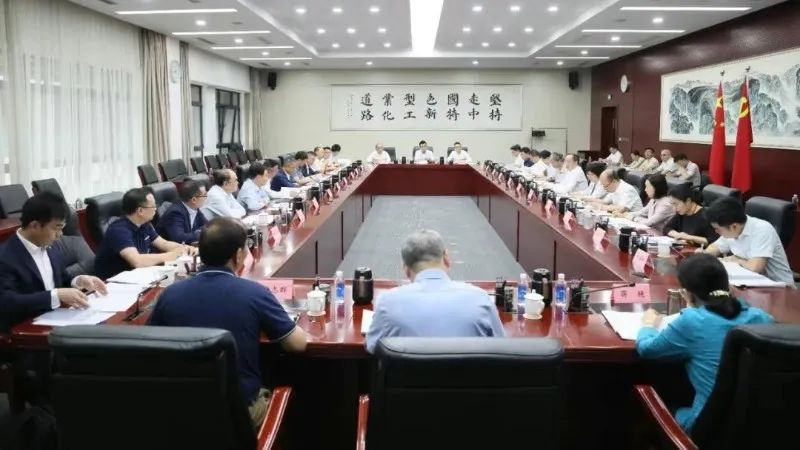 工信部部长李乐成：全力推进新一代人工智能产品的攻关和迭代更新