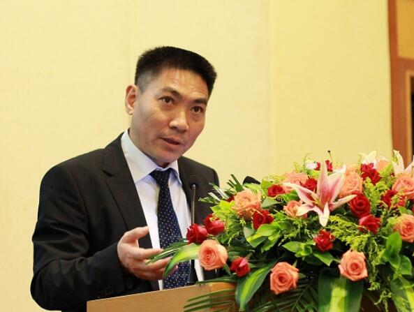 全国政协委员、中国社科院经济研究所研究员黄群慧：建立多层次具备容错机制融资体系