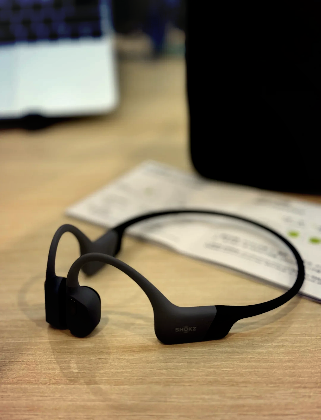 韶音携开放式滤噪新物种OpenFit Pro亮相AWE2026