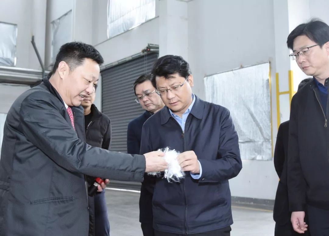 长龄液压最新股东户数环比下降8.17%