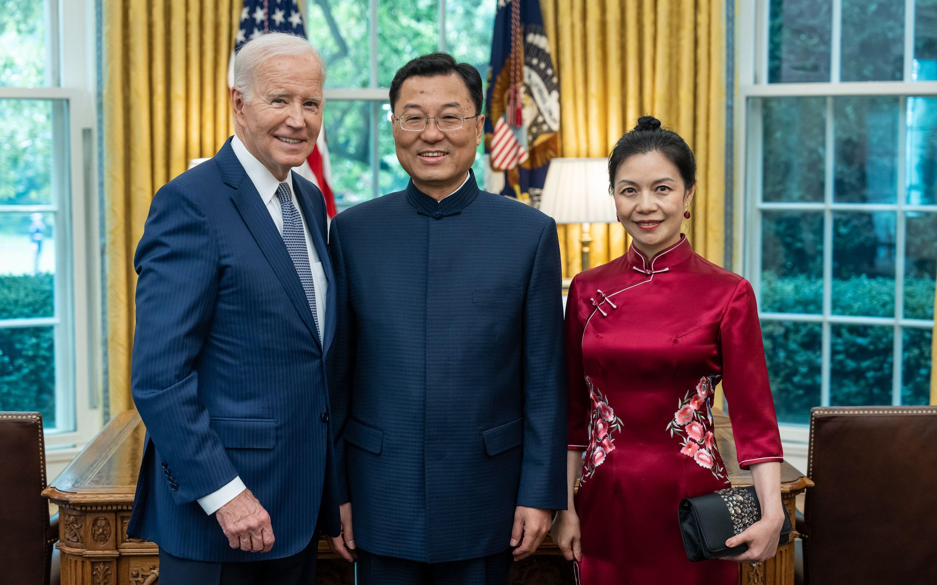 中国驻美国大使谢锋参观摩根路易斯律师事务所总部
