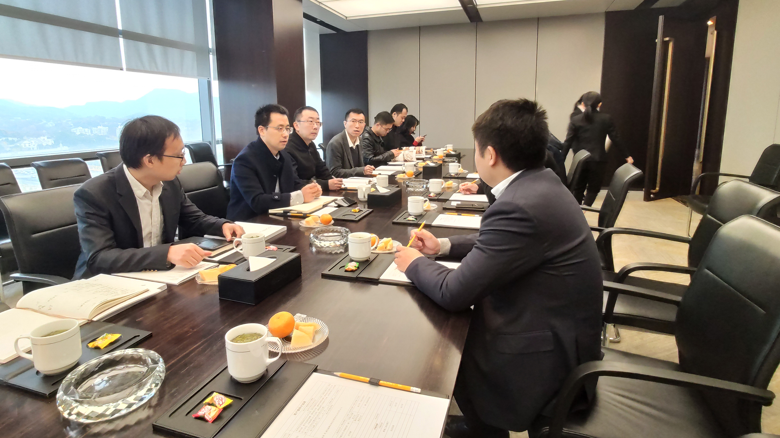 亚厦股份获得实用新型专利授权：“一种装配式墙面安装装置”